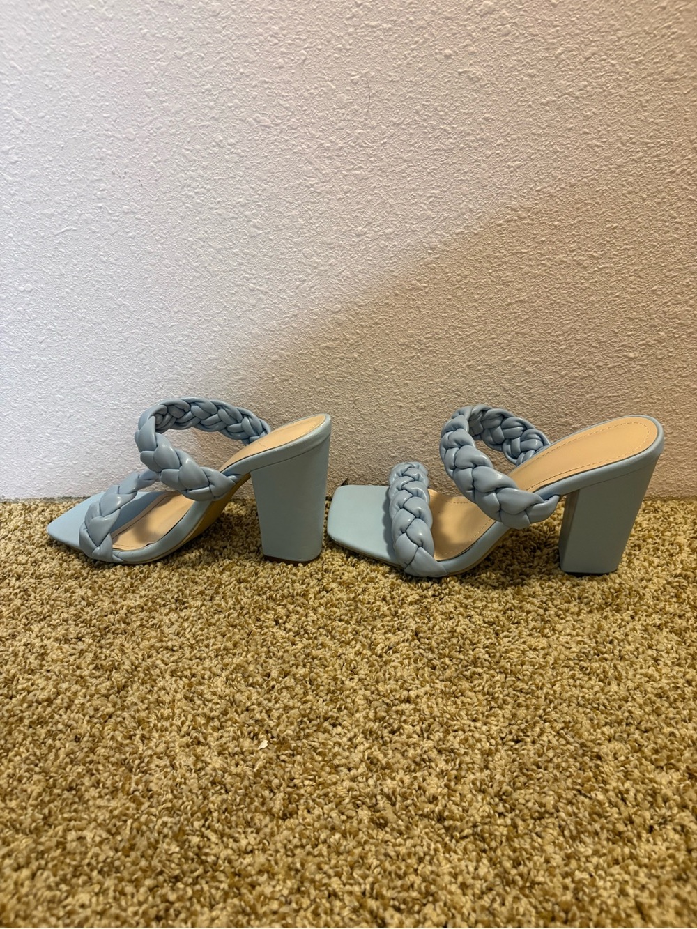Braided Strap Block Heel Mules Light Blue Size 37 Open Toe Sandals - Picture 2 of 8